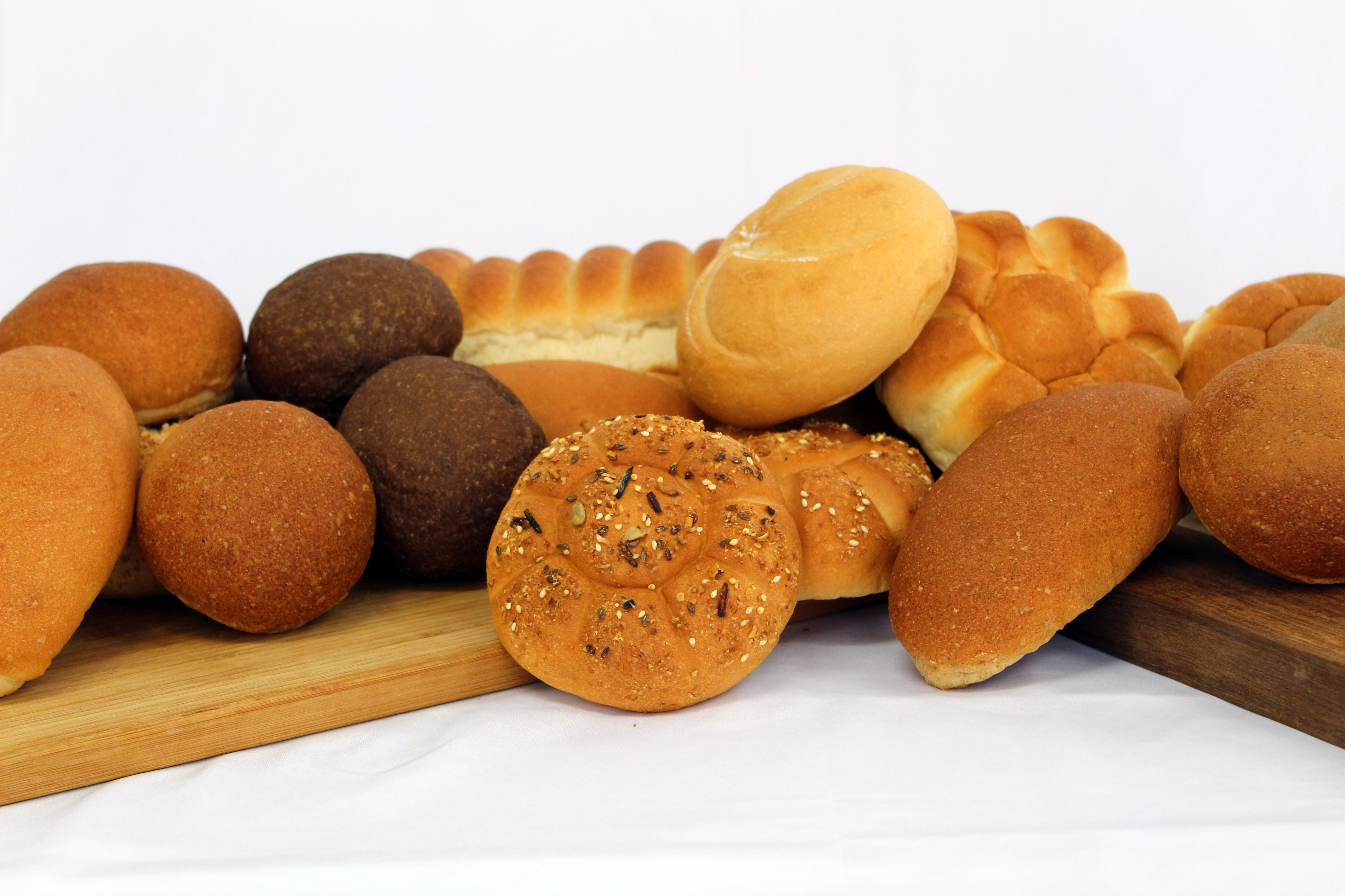 Burger buns tray at Bakerz bakery, Pune